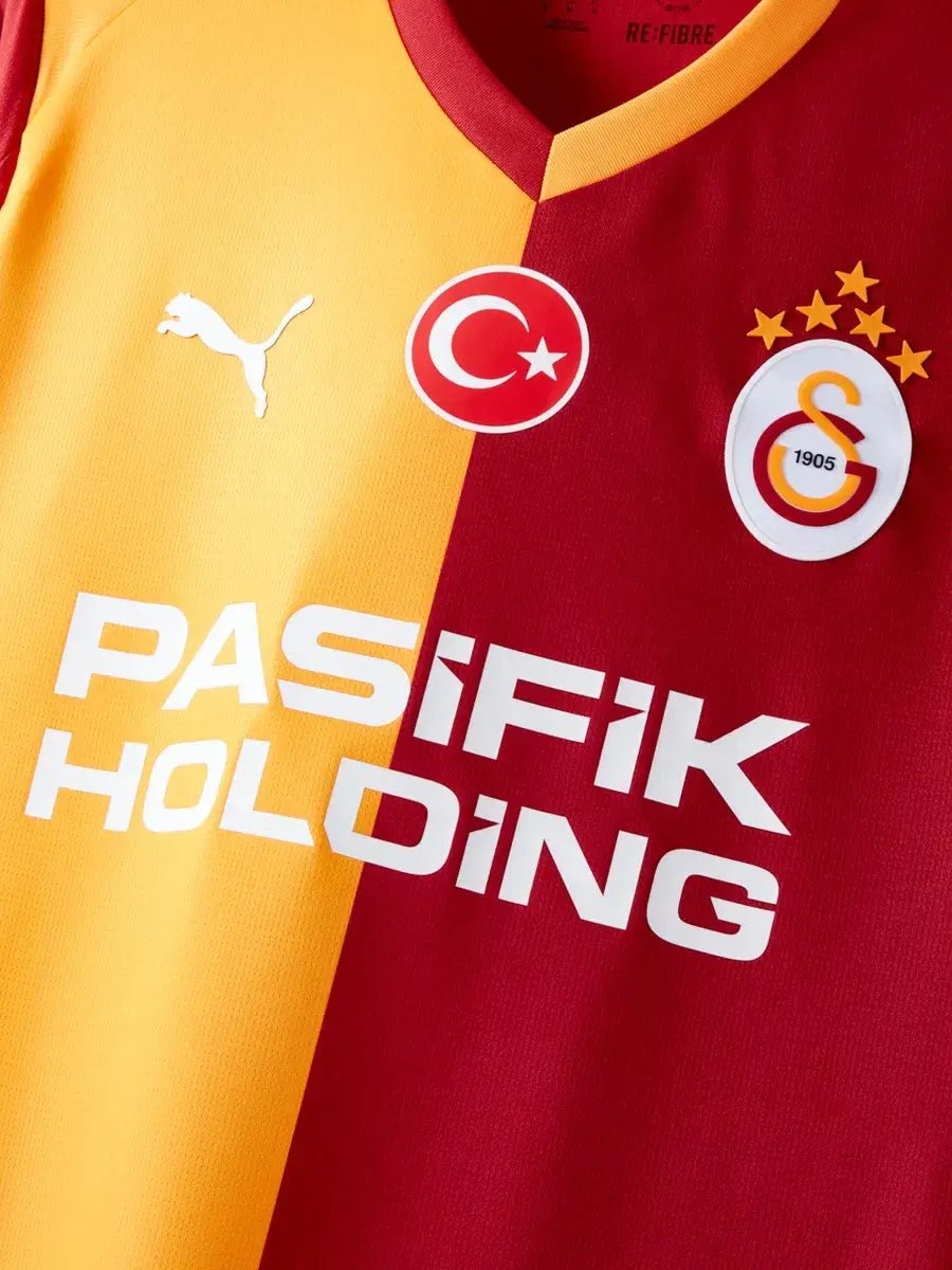 Galatasaray Home Jersey 2025/26 - Long Sleeve
