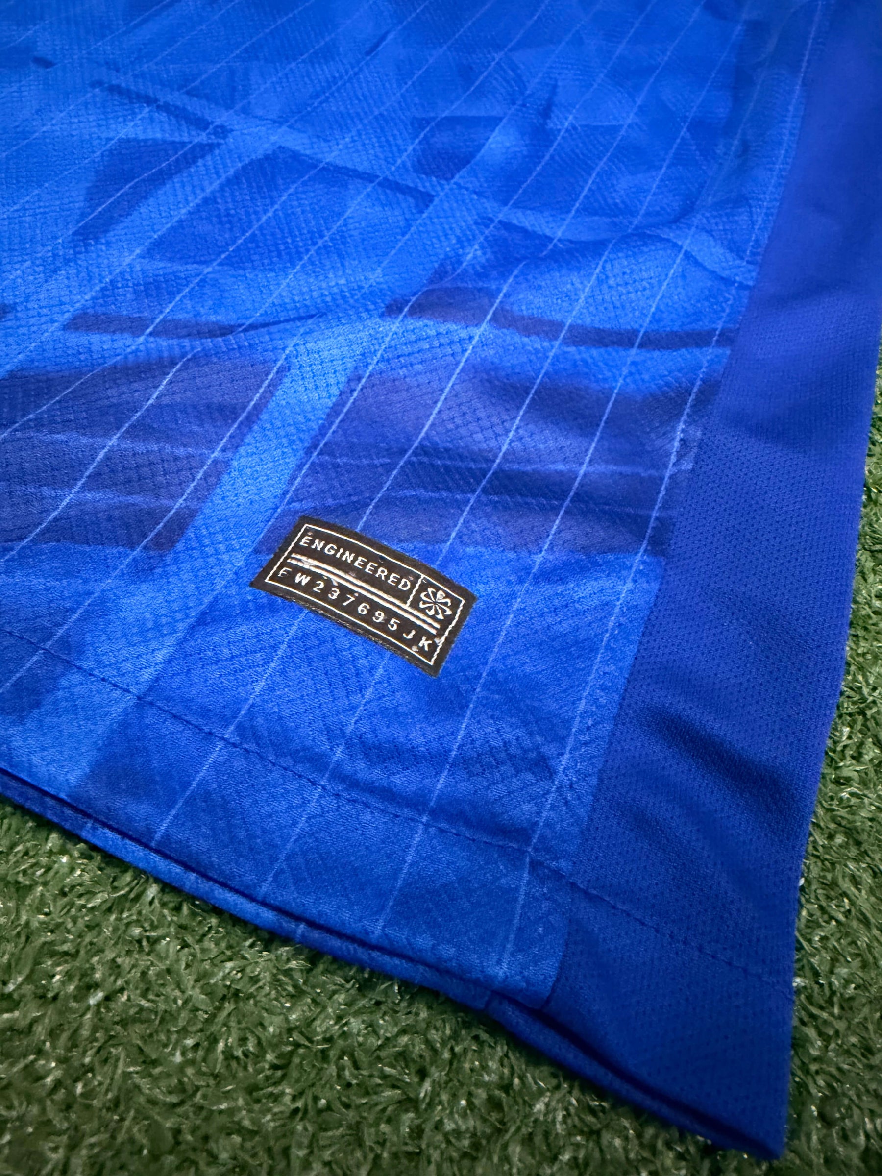 Chelsea Legacy Edition: Home Kit & Gold Medal Combo