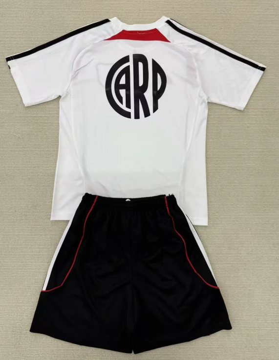 Training 25/26 Kids Kit