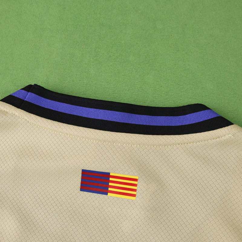 Barcelona x Kobe Bryant Woman Away Jersey 2025/26