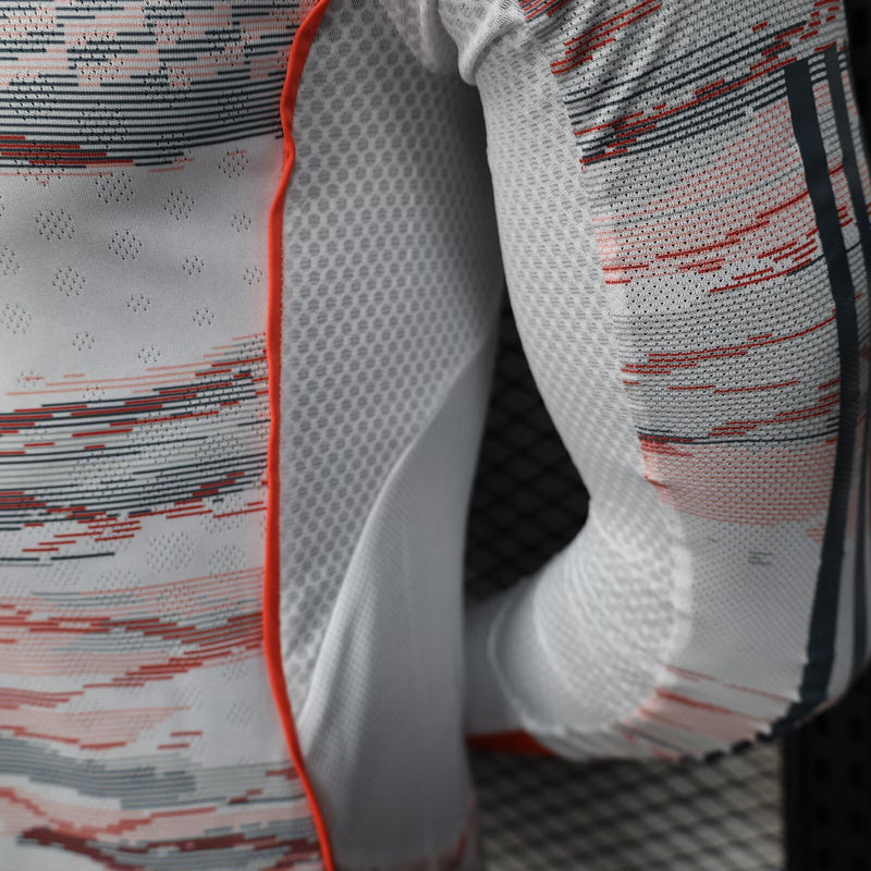 Bayern Munich Player Jersey Away 2025/26- Long Sleeve