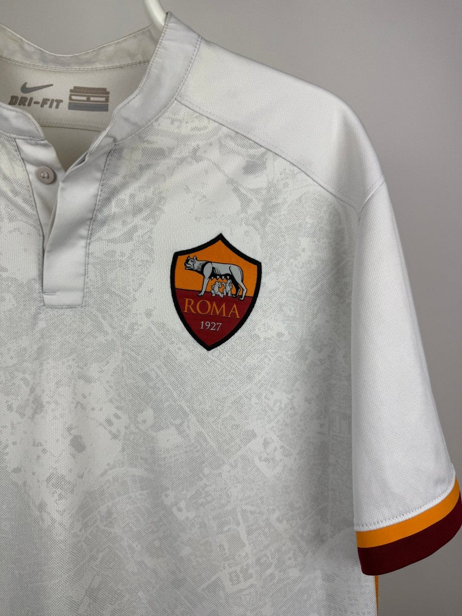 Francesco Totti - Roma 2015/16 away shirt ๐ฎ๐น