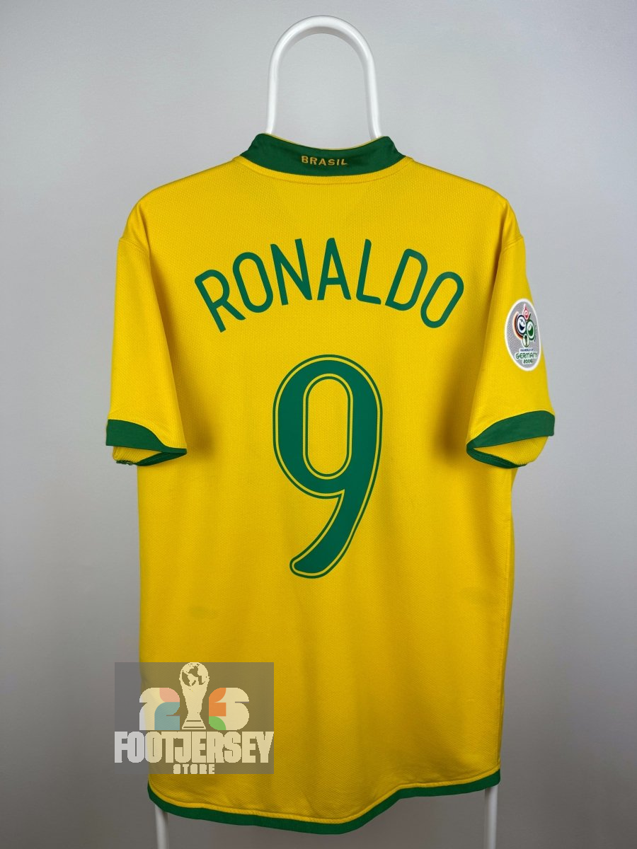 Ronaldo Nazario - Brazil 2006 Home Shirt 🇧🇷