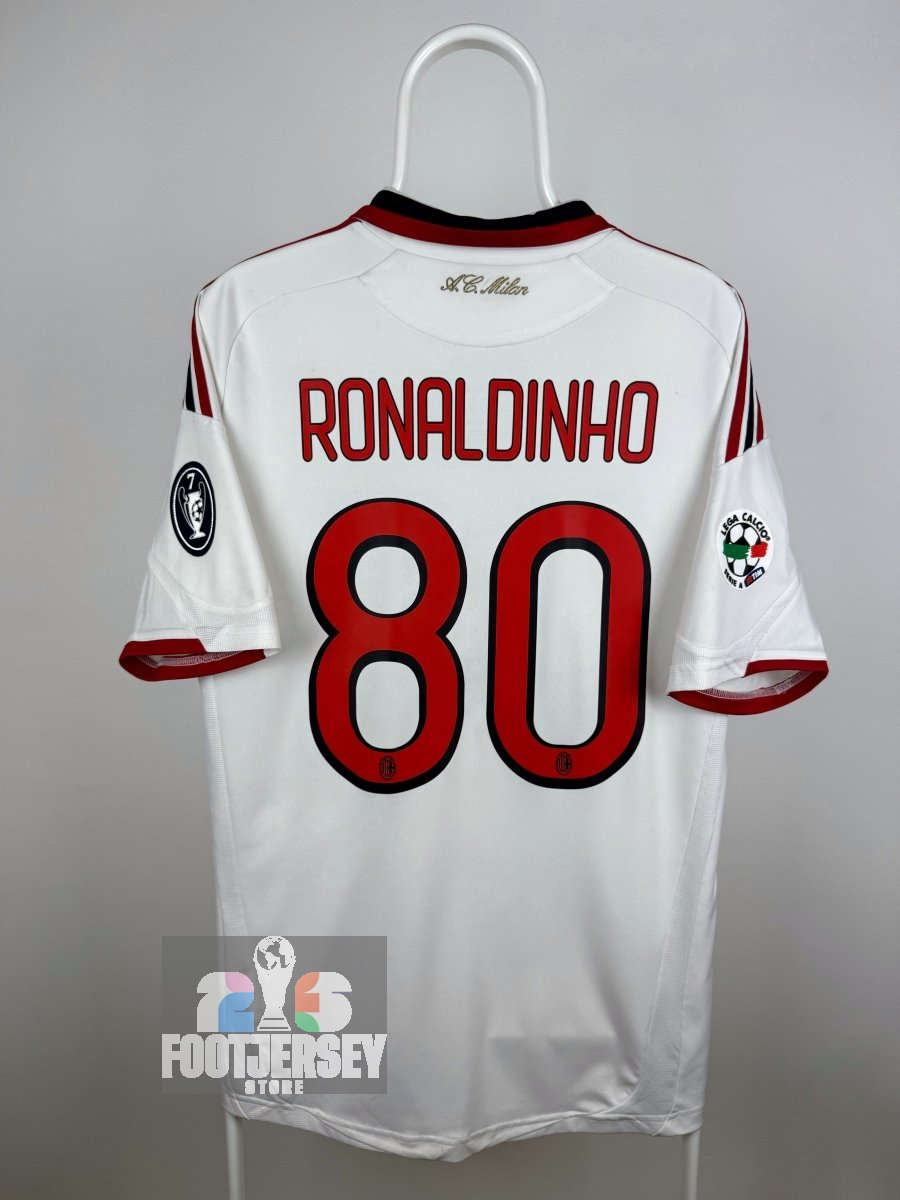 Ronaldinho - AC Milan 2009/10 away shirt 🇧🇷