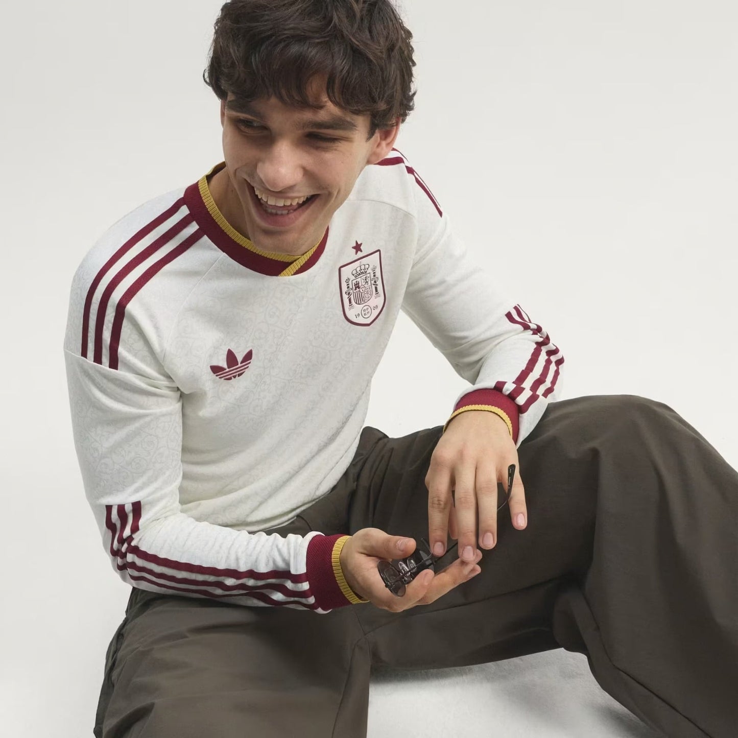 Spain 2026/27 Away Long Sleeve Player Jersey