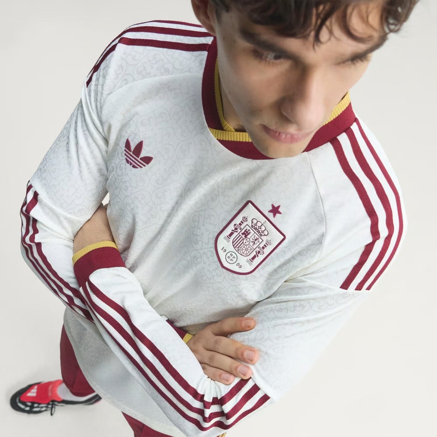 Spain 2026/27 Away Long Sleeve Player Jersey