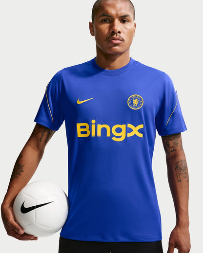 Chelsea 2026/27 Strike Training Kit