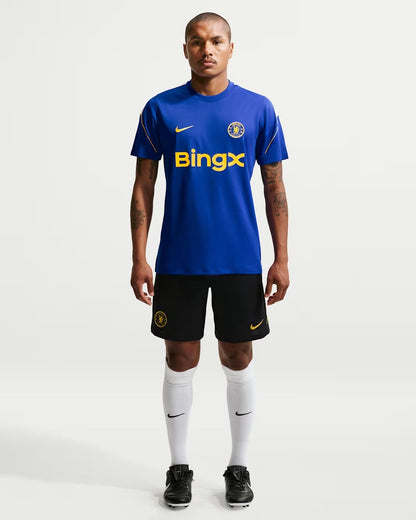 Chelsea 2026/27 Strike Training Kit