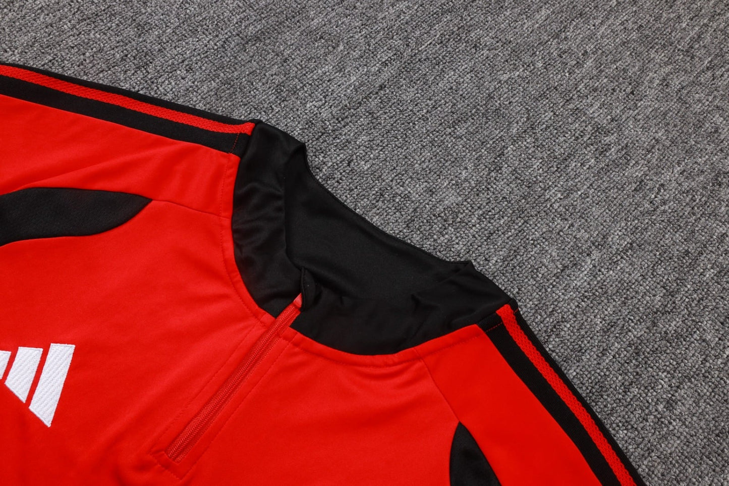 Manchester United 2026/27 Half-Zip TrackSuit