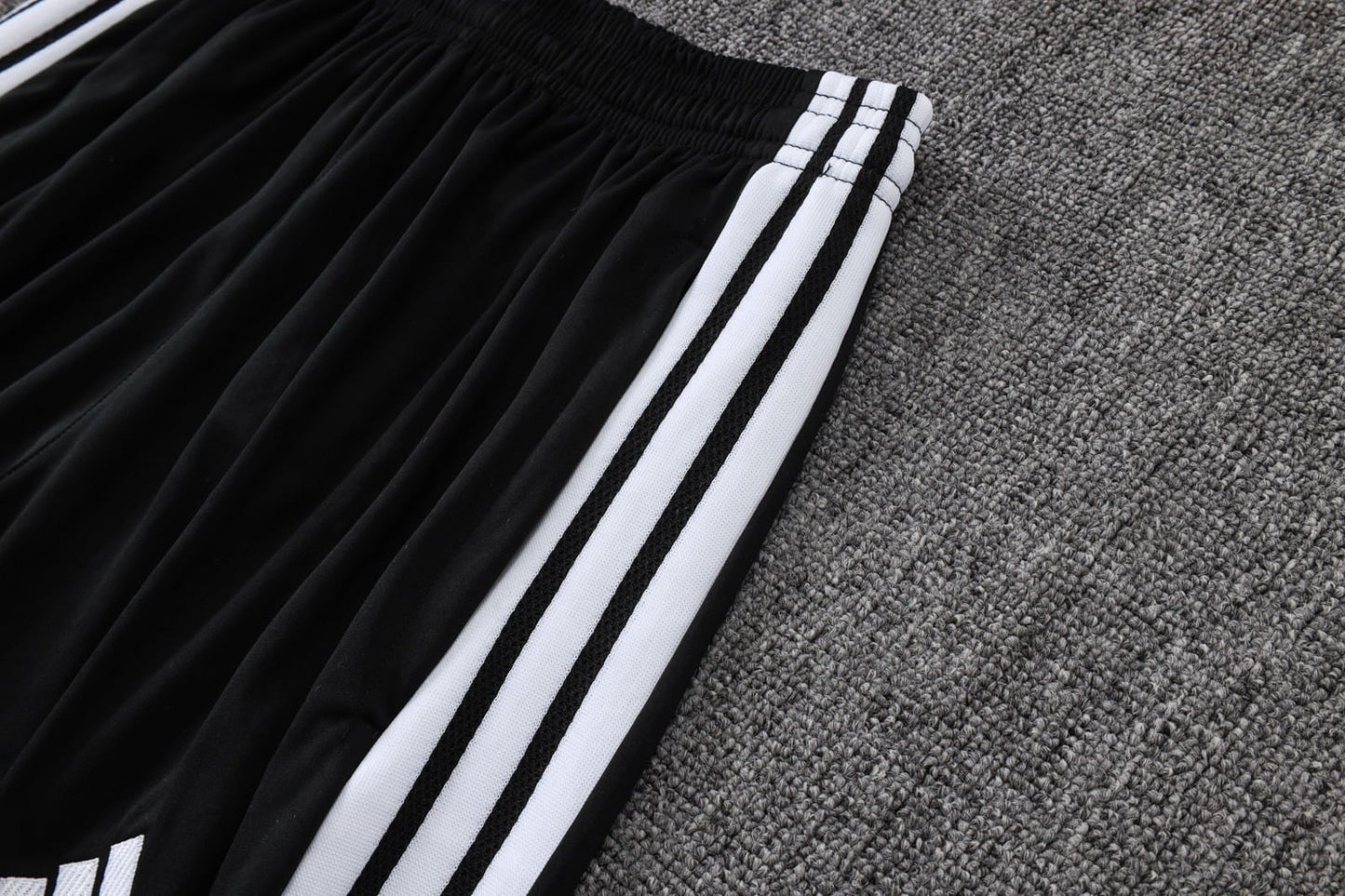 Real Madrid 2026/27 Half-Zip TrackSuit