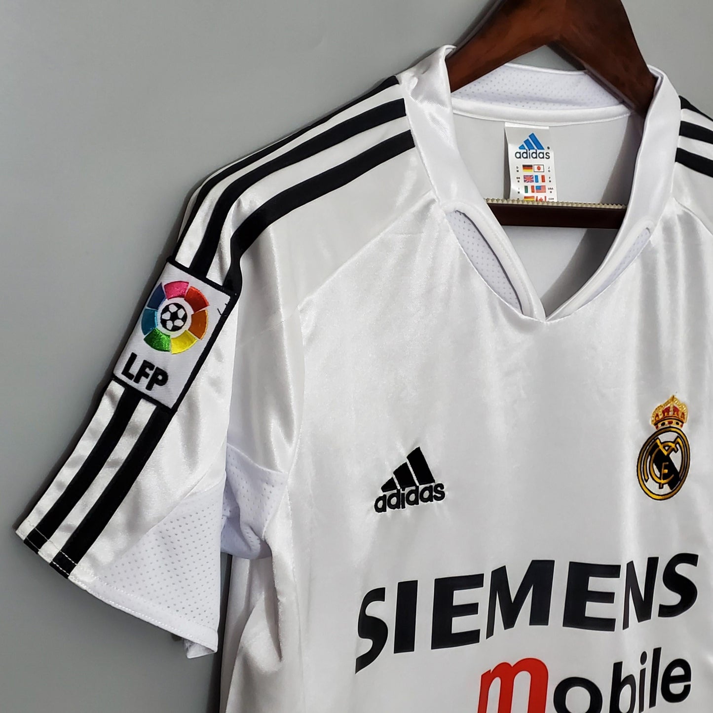 Real Madrid Retro Home Jersey 2004/2005