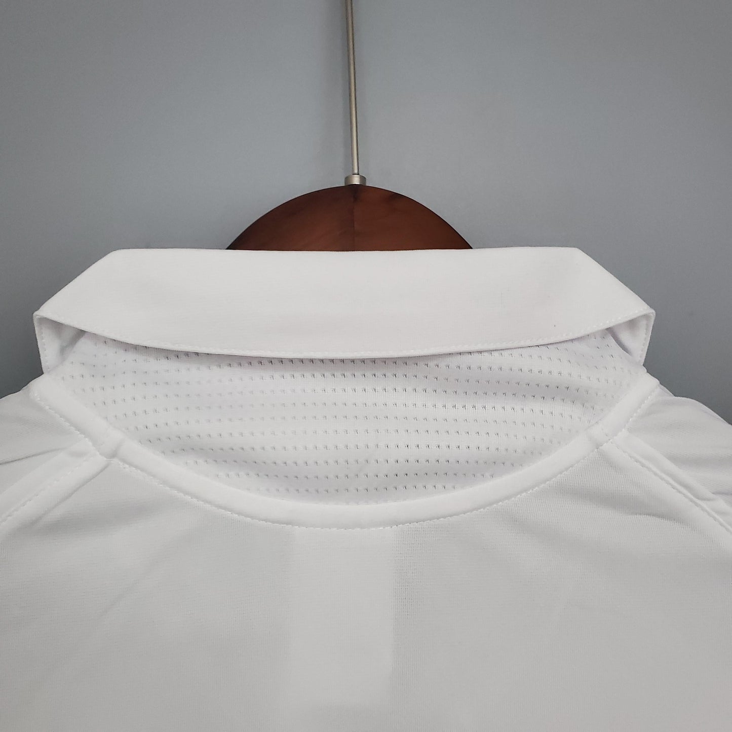 Real Madrid Retro Home Jersey 2005/2006