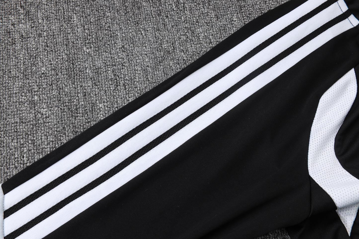 Inter Miami 2026/27 Half-Zip TrackSuit