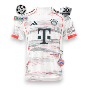 Bayern Munich Away Jersey 2025/26 - Müller Special Edition