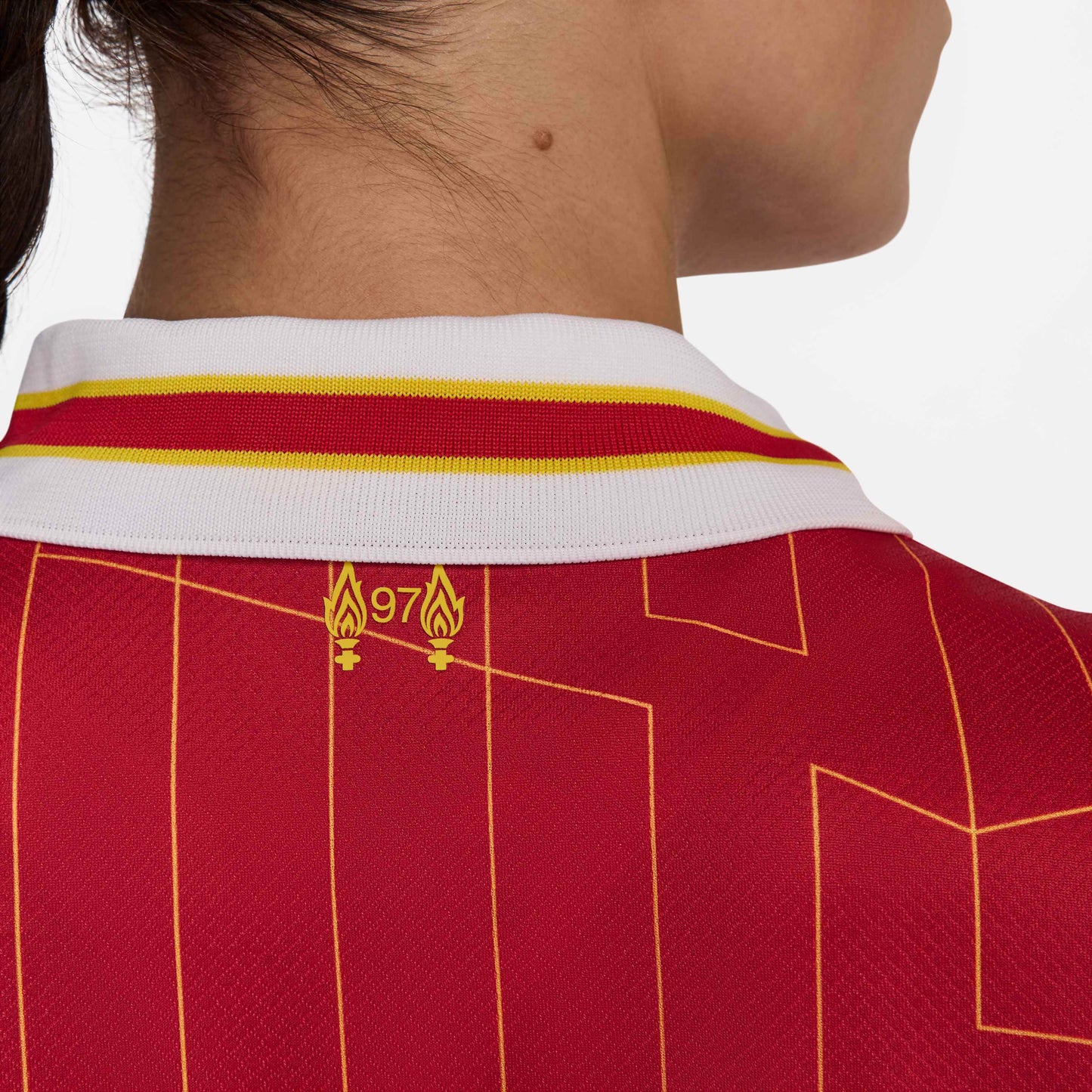 Liverpool Woman Jersey 2024/2025 - CHAMPIONS 24/25 & Gold Trophy