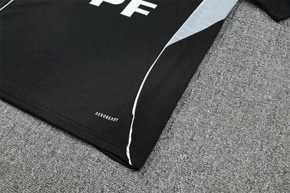 Training 25 Men's Kit