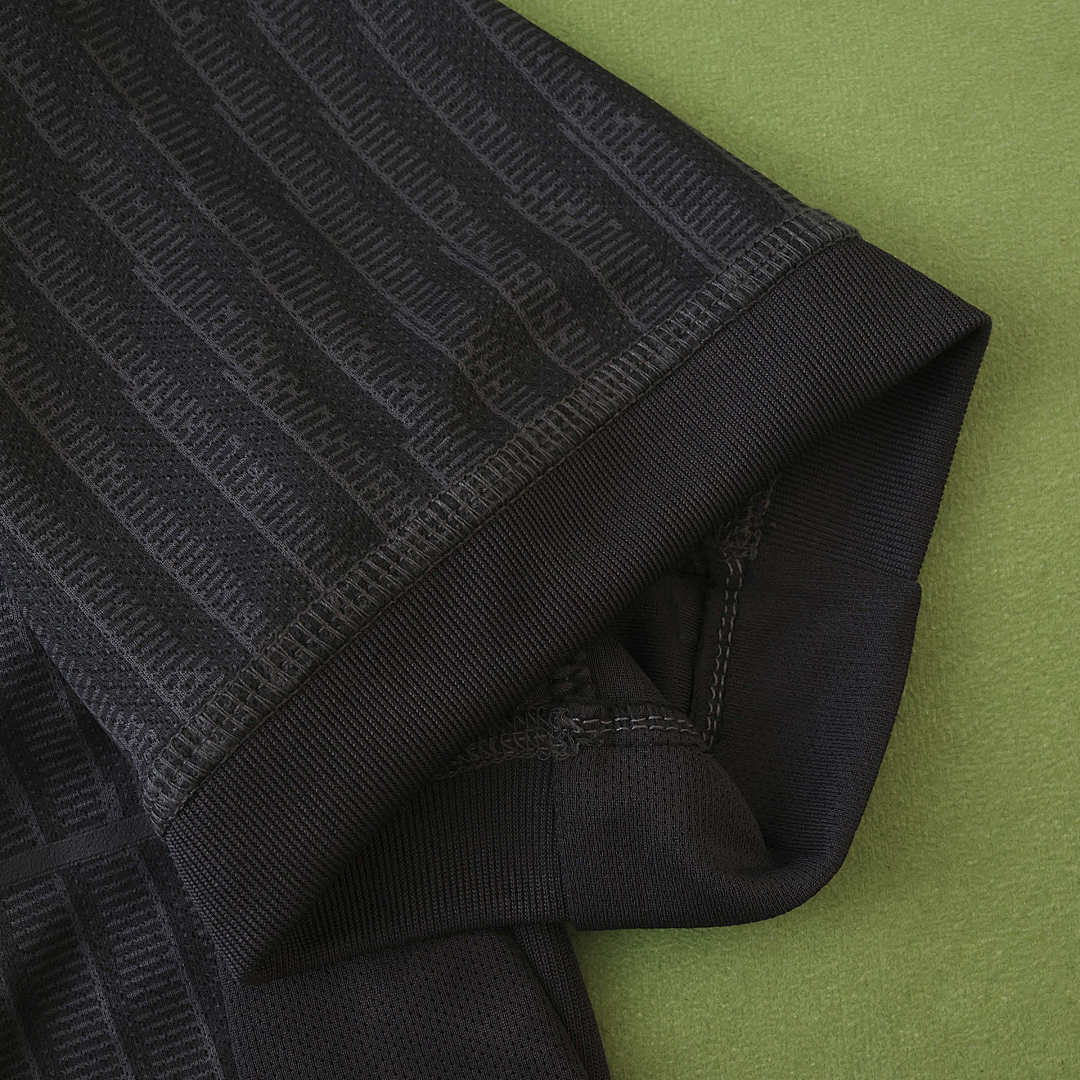 Paris Saint Germain Fourth Jersey 2025/26