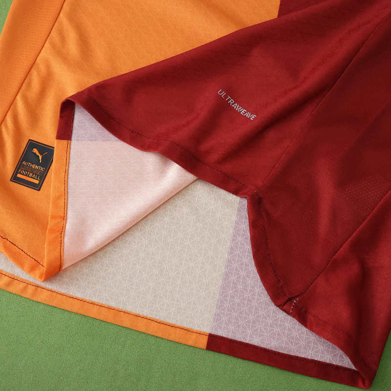 Galatasaray Player Home Jersey 2025/26 - With Sponsors