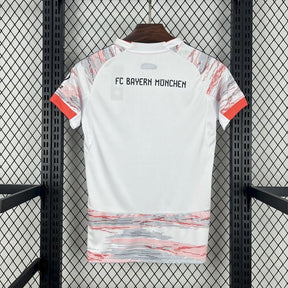 Bayern Munich Away Jersey 2025/26 - Women's