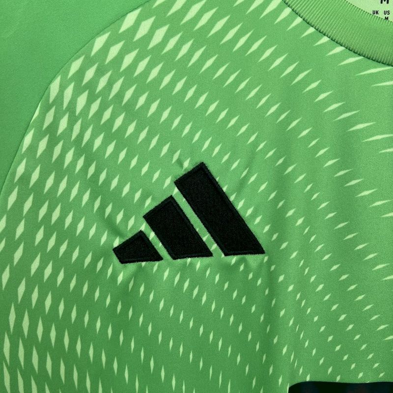 Bayern Munich Jersey 2025/26 - Goalkeeper
