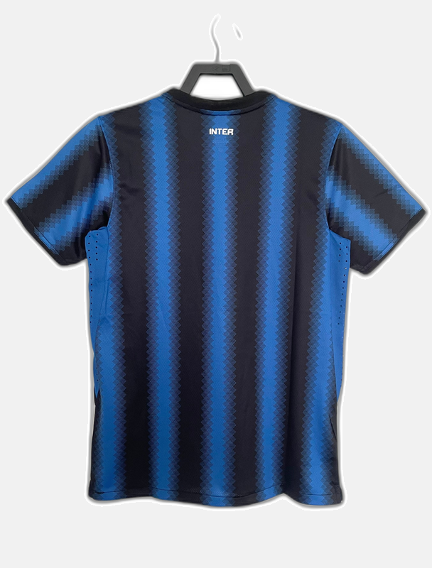 Inter Milan 10/11 I Home Jersey - Retro Version