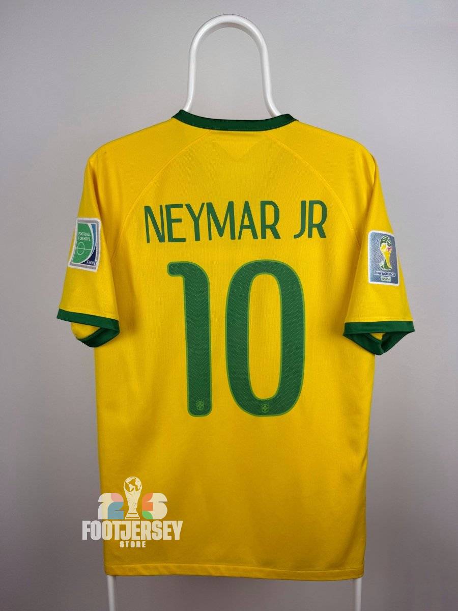 Neymar Jr. - Brazil 2014 home shirt 🇧🇷