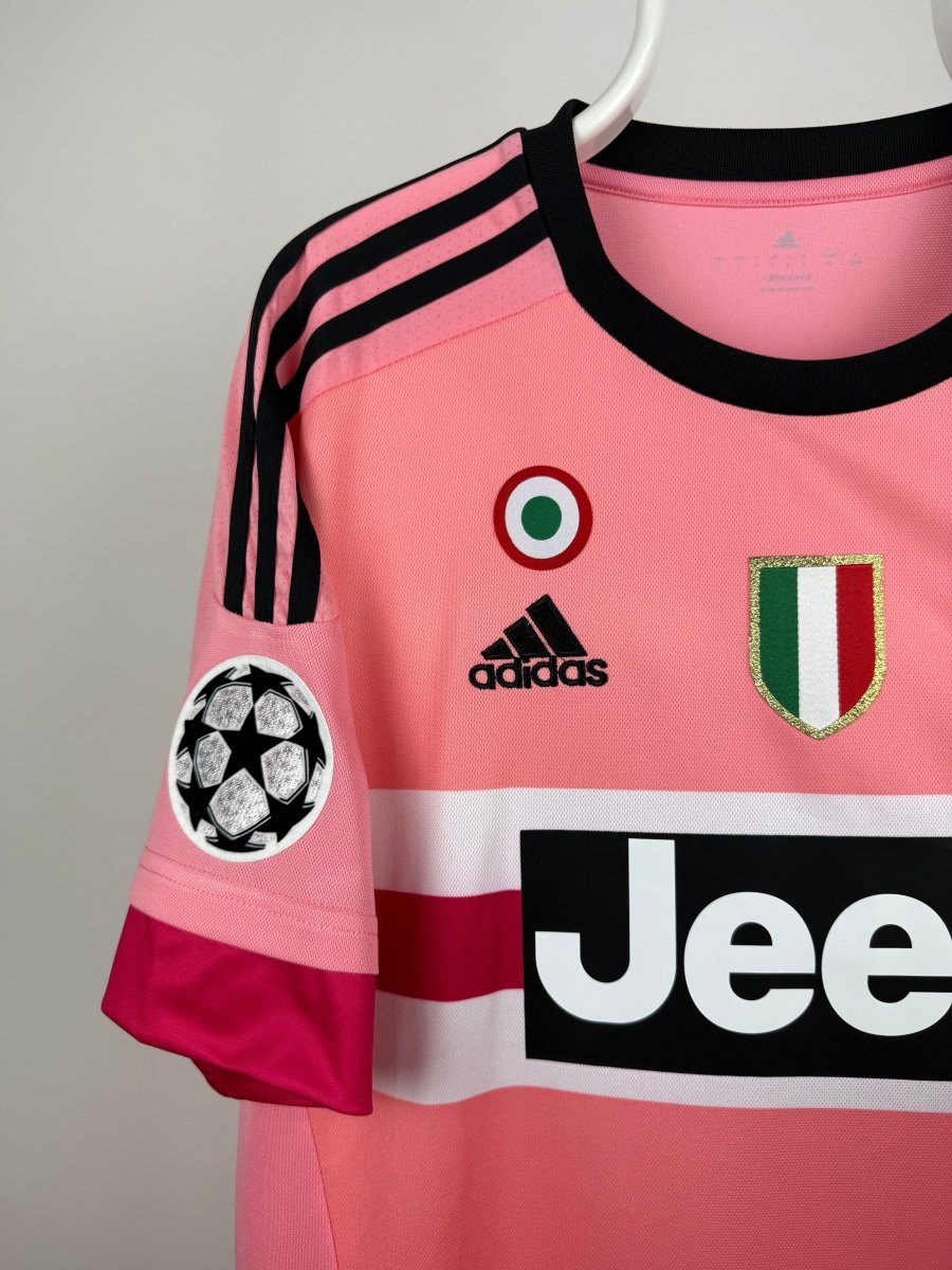 Paul Pogba - Juventus 2015/16 away shirt 🇫🇷