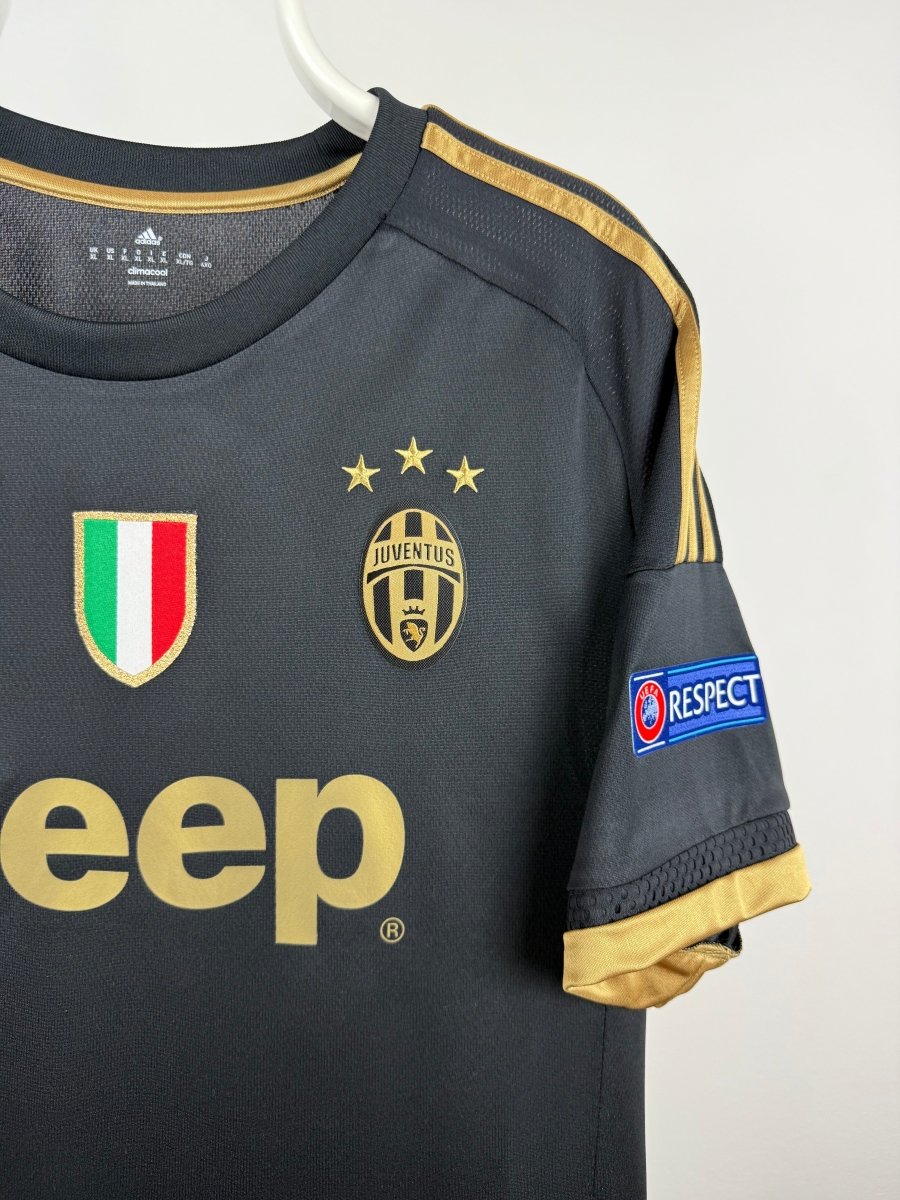 Paul Pogba - Juventus 2015/16 away shirt 🇫🇷