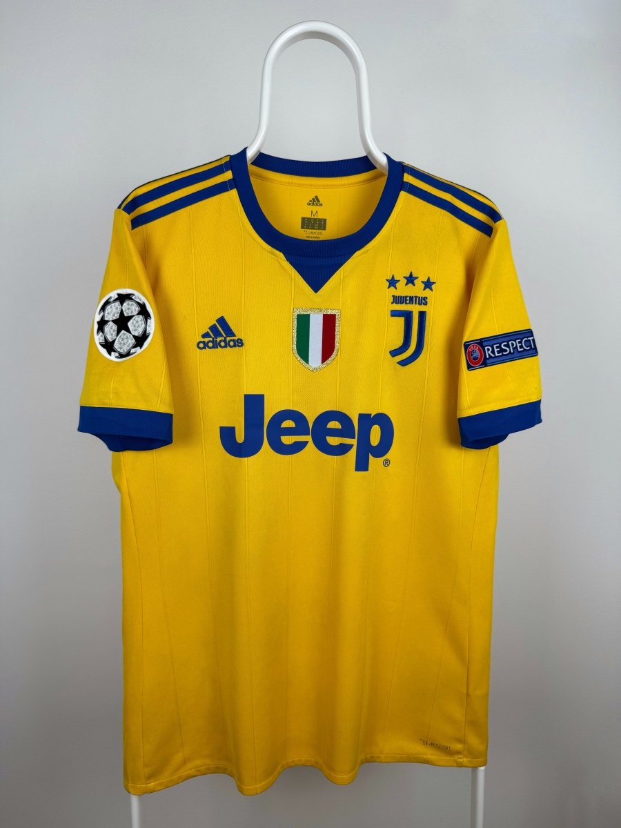 Paulo Dybala - Juventus 2017/18 away shirt 🇦🇷