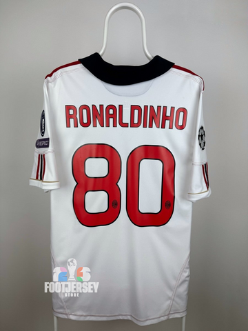 Ronaldinho - AC Milan 2010/11 away shirt 🇧🇷