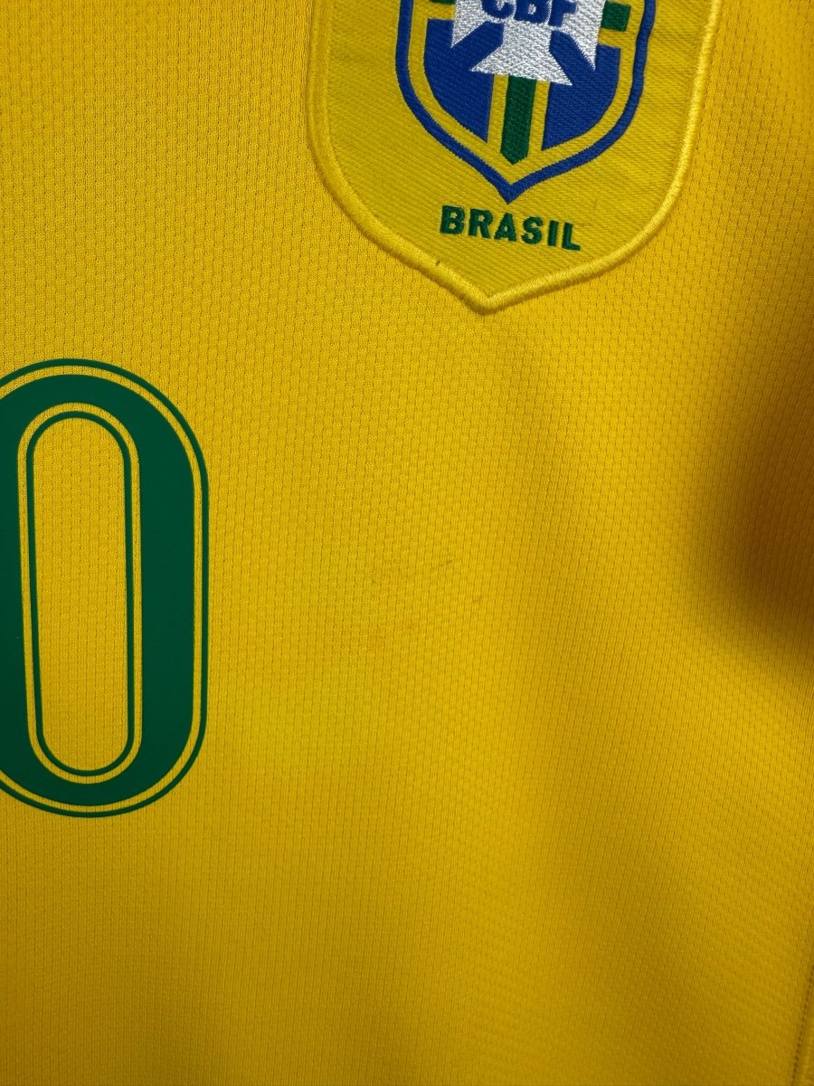 Ronaldinho - Brazil 2006 home shirt 🇧🇷