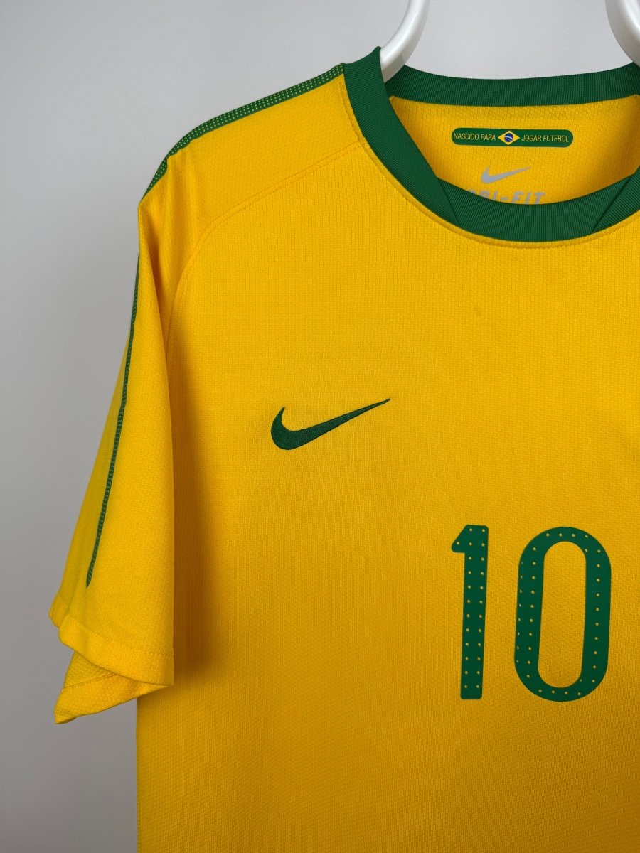 Ronaldinho - Brazil 2010 home shirt 🇧🇷