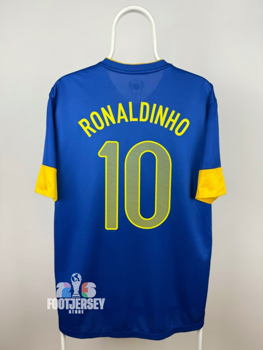 Ronaldinho - Brazil 2012 Away Shirt 🇧🇷