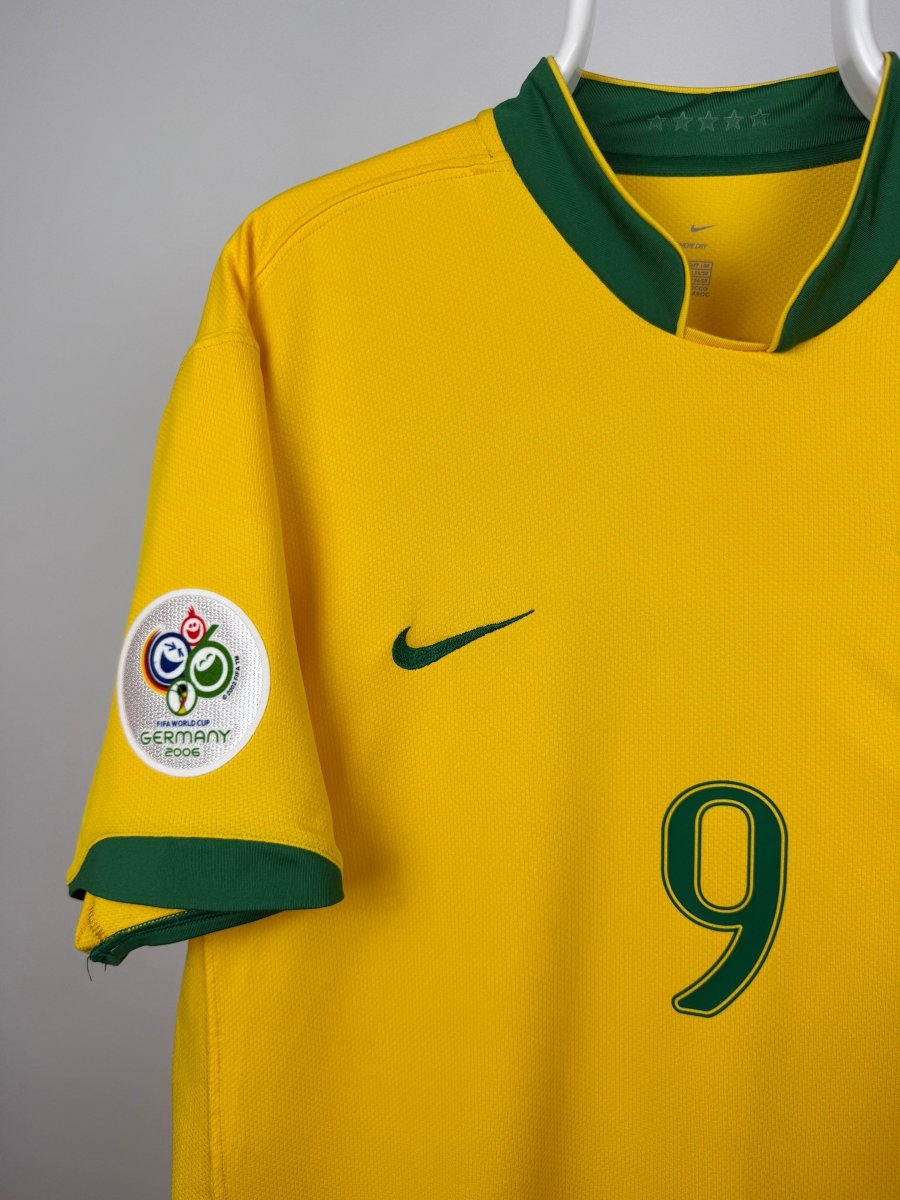 Ronaldo Nazario - Brazil 2006 home shirt 🇧🇷
