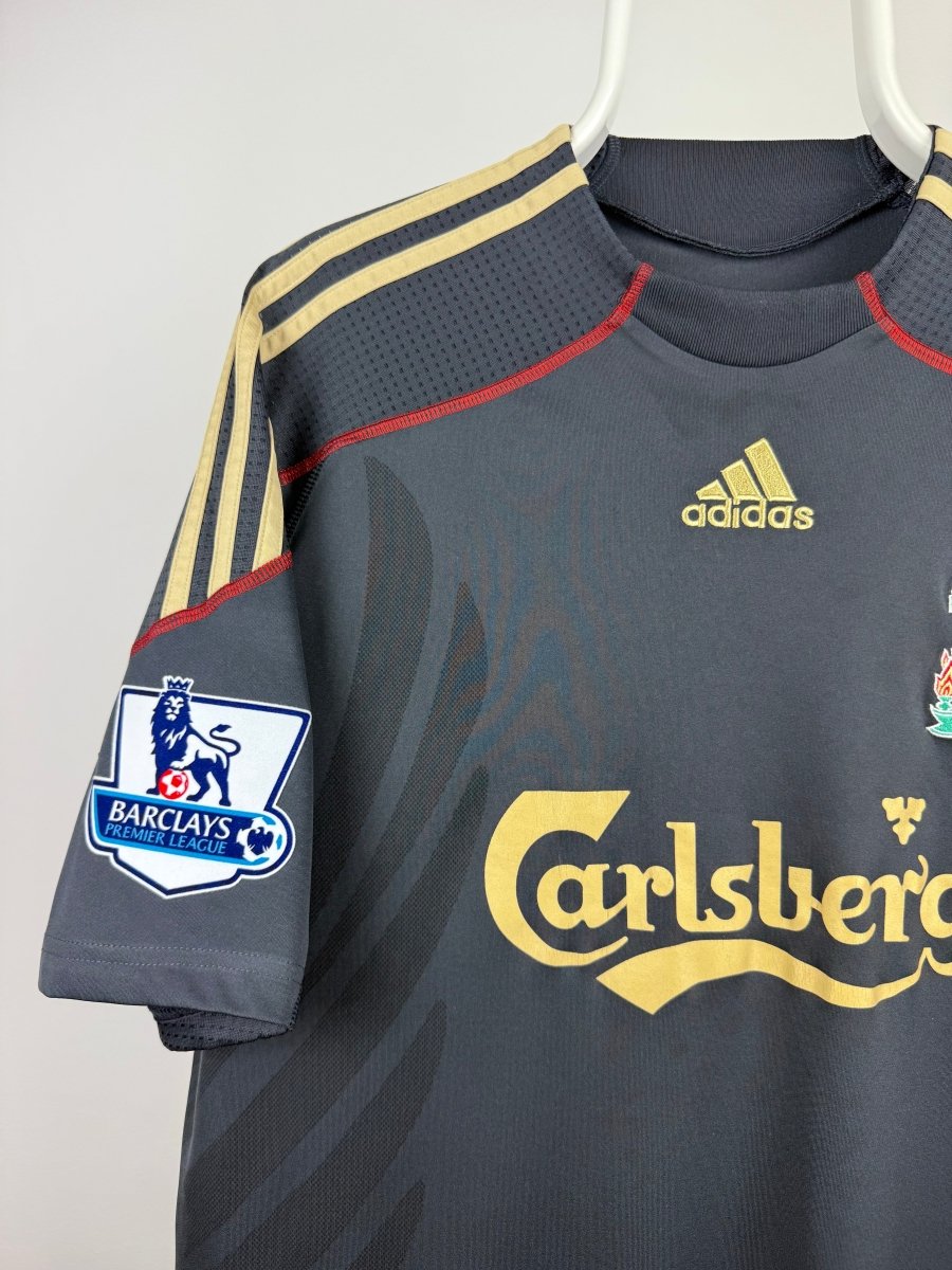 Steven Gerrard - Liverpool 2009/10 away shirt 🏴󠁧󠁢󠁥󠁮󠁧󠁿