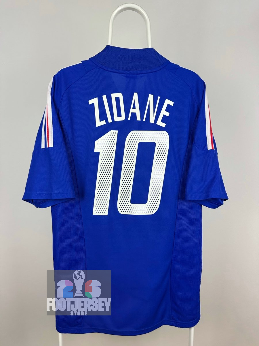 Zinedine Zidane - France 2002 home shirt 🇫🇷