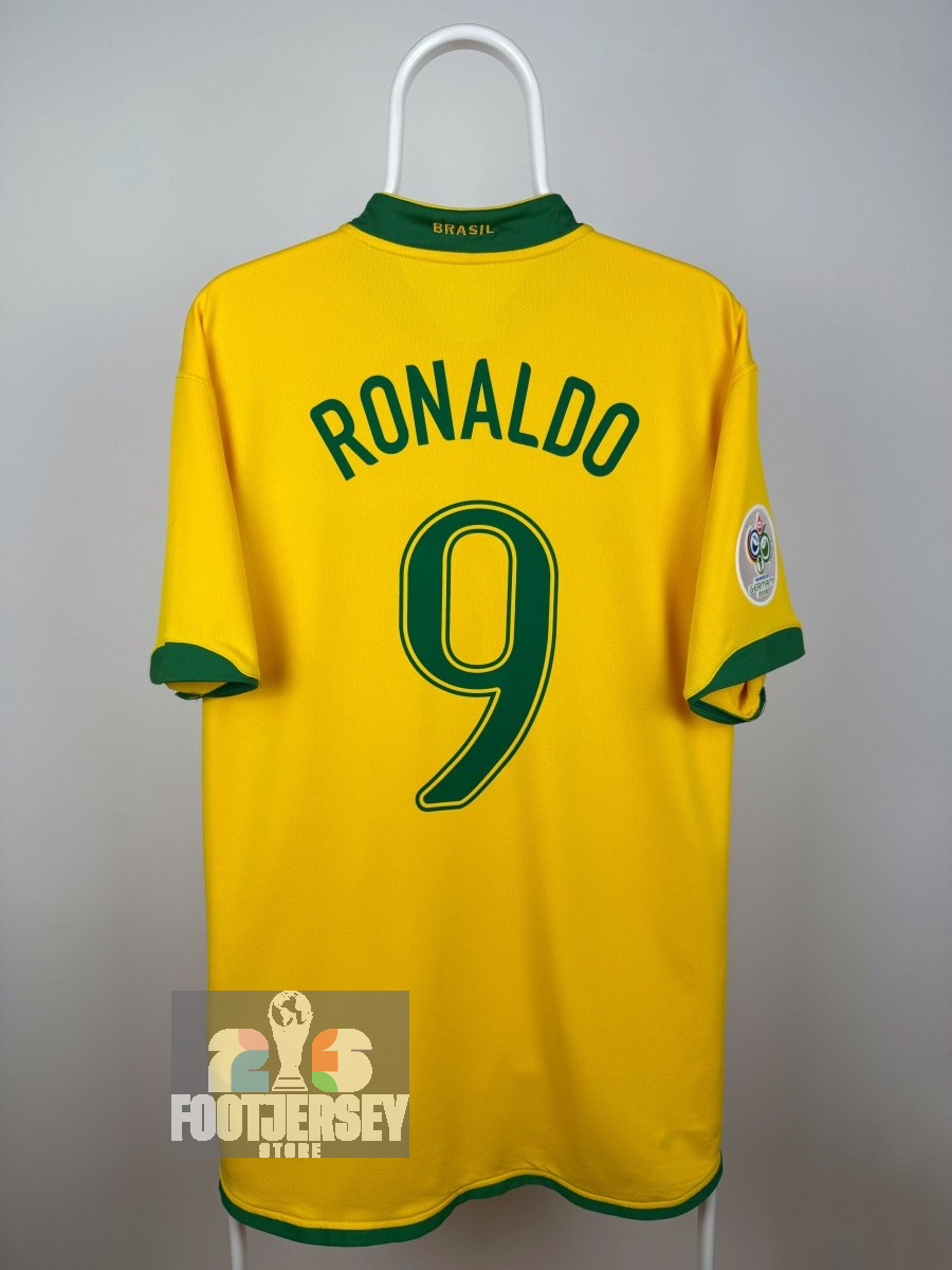 Ronaldo Nazario - Brazil 2006 home shirt 🇧🇷
