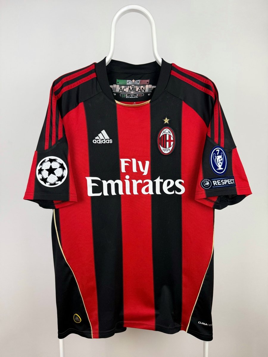 Zlatan Ibrahimovic - AC Milan 2010/11 home shirt 🇸🇪